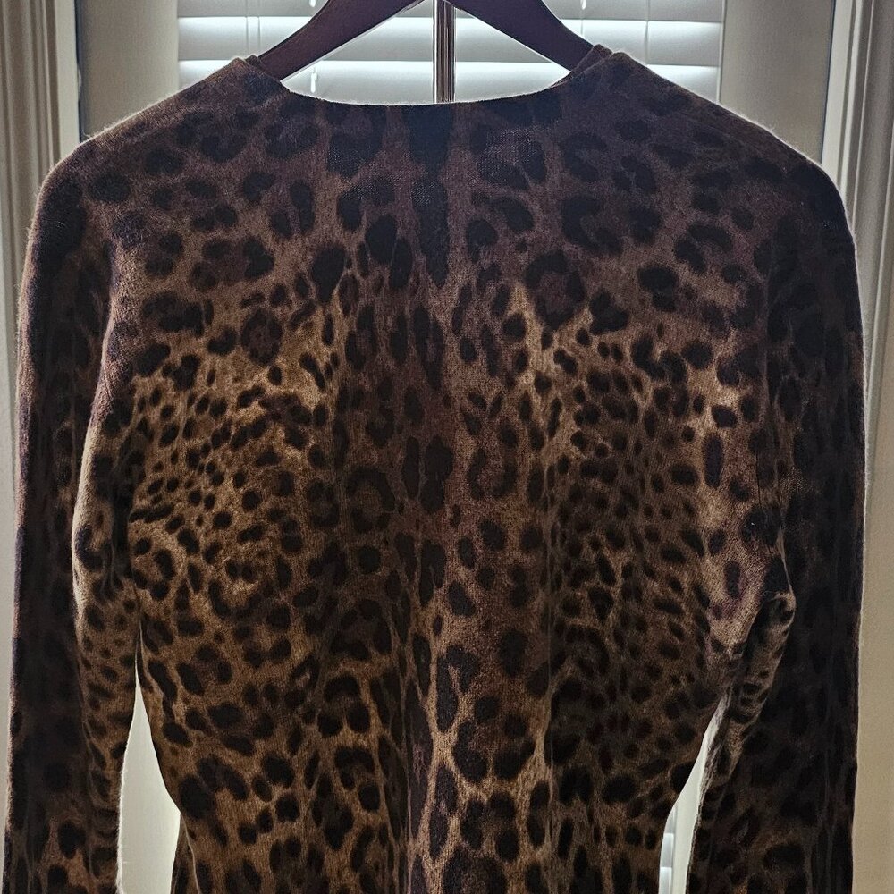 Brand Neiman Marcus Cashmere sweater Size L